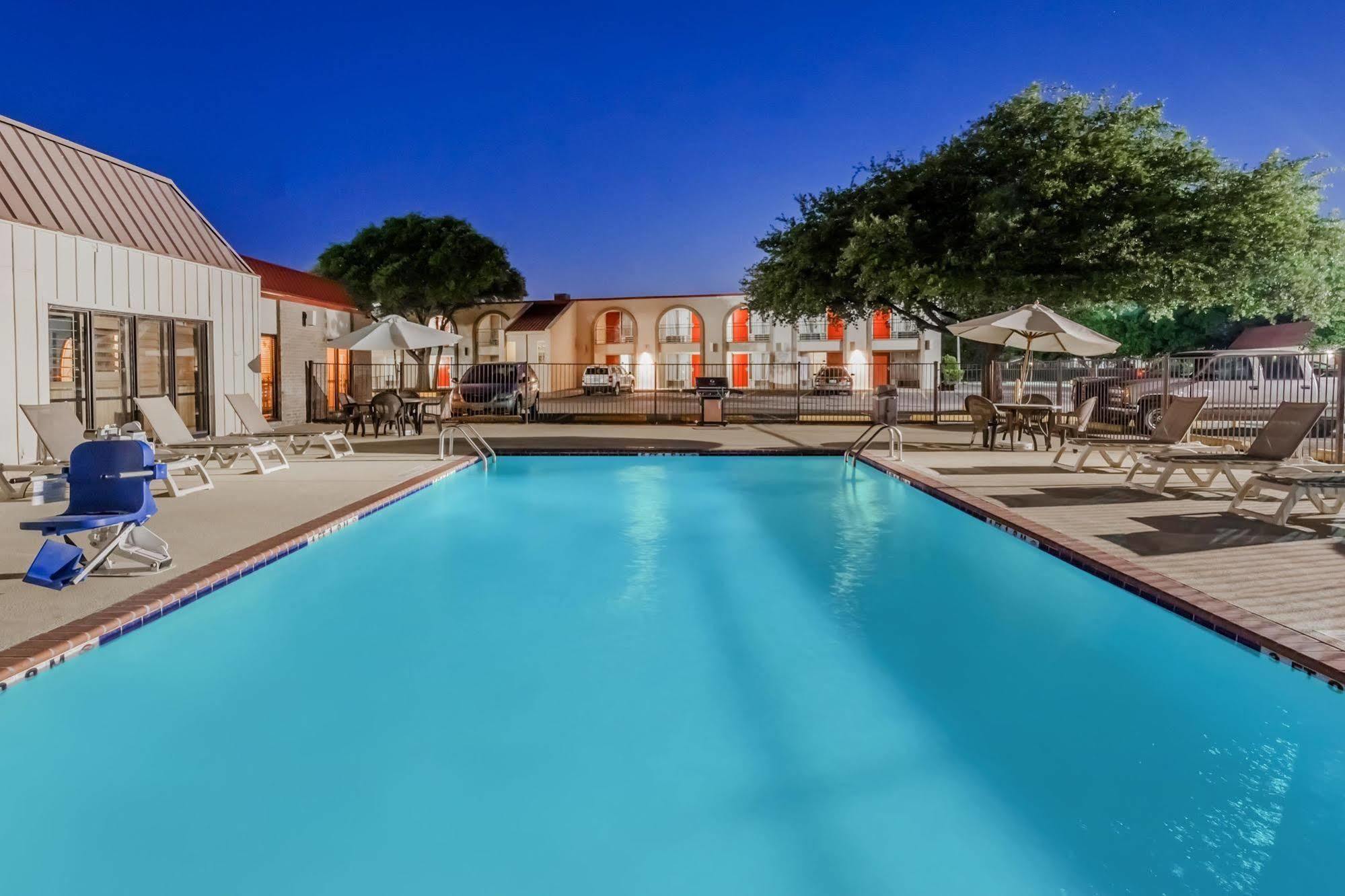 Econo Lodge Sonora Exterior photo